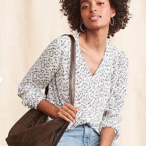 Garnet Hill Women's Easy Crêpe Button-Up Floral and Leaf Print Blouse Size XL